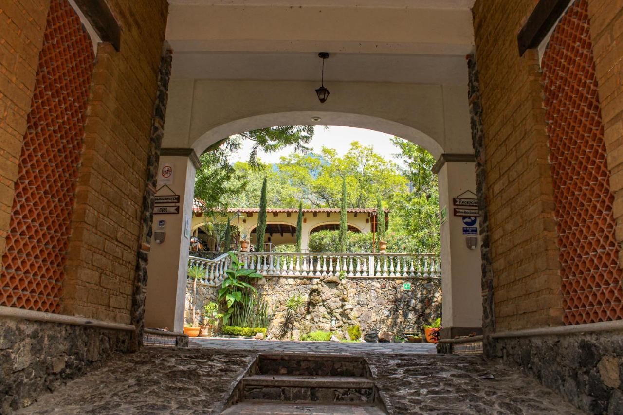 Отель Hacienda Maria Elena Тепостлан Экстерьер фото
