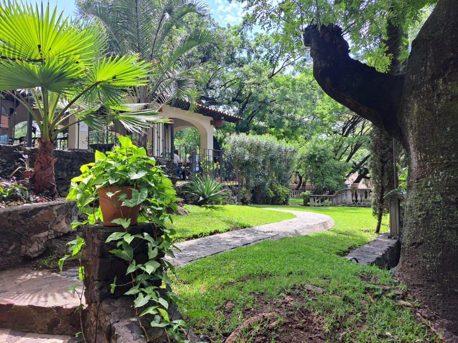 Отель Hacienda Maria Elena Тепостлан Экстерьер фото